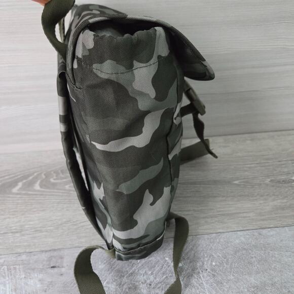 Victorias Secret Pink Camouflage Mini Backpack Buckle Strap Drawstring Green Bag - Picture 4 of 10